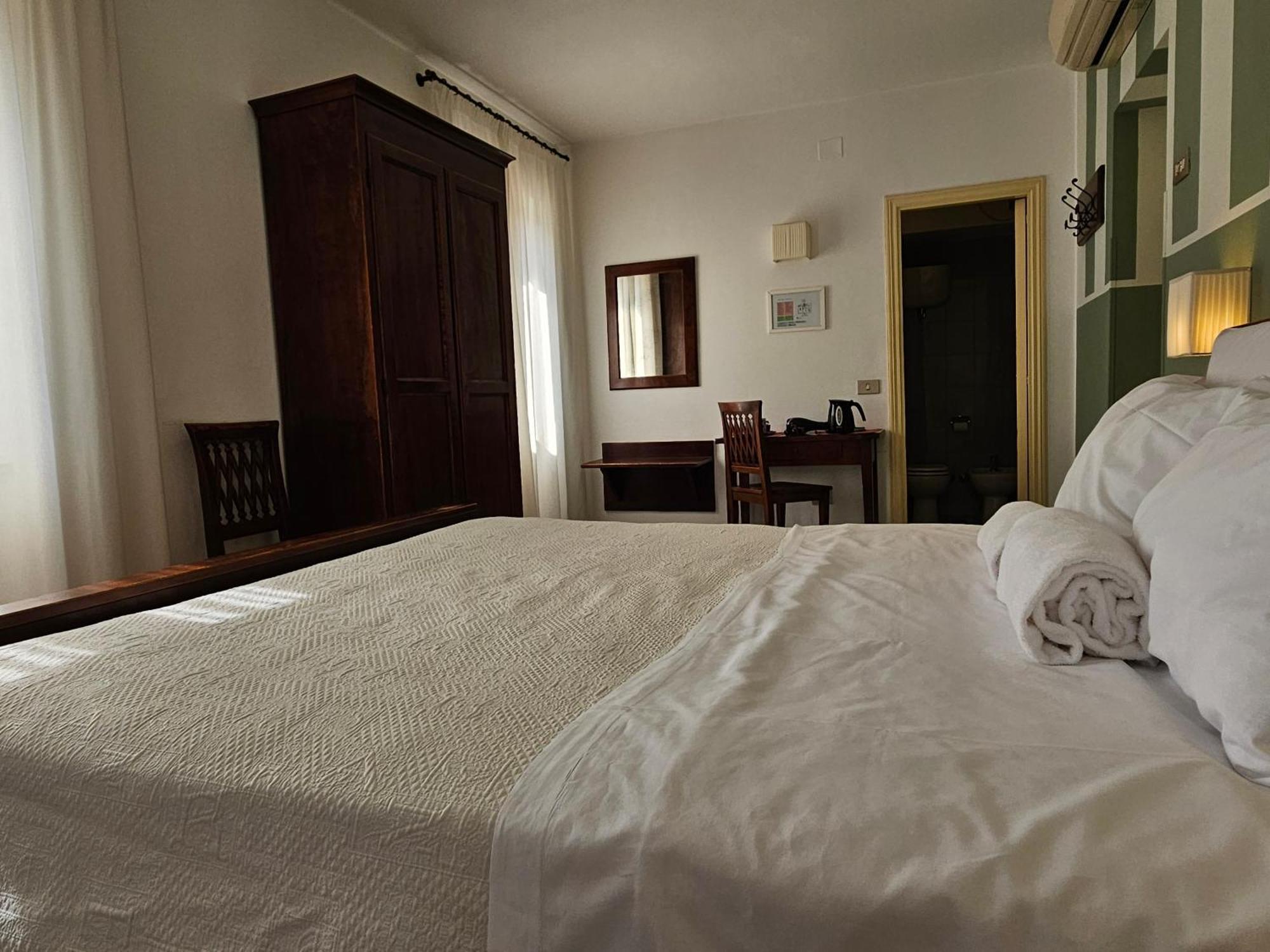 Hotel Rosalba Perugia Zewnętrze zdjęcie